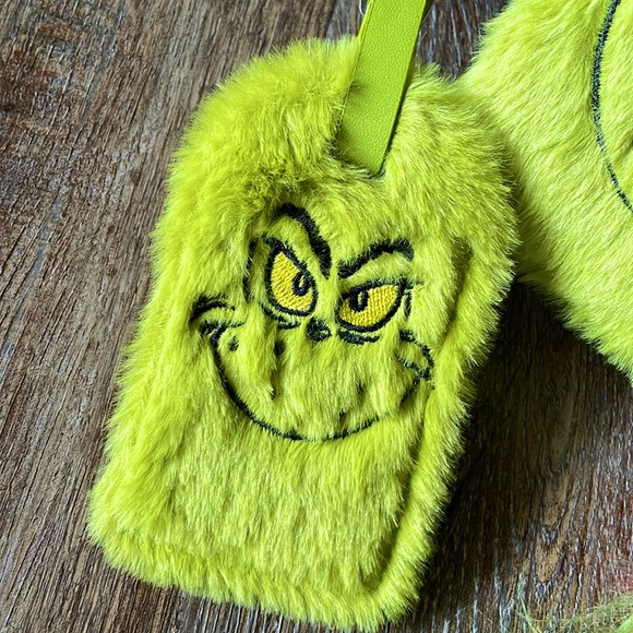 Grinch Luggage Tag & Passport Cover - Picture 2 of 8